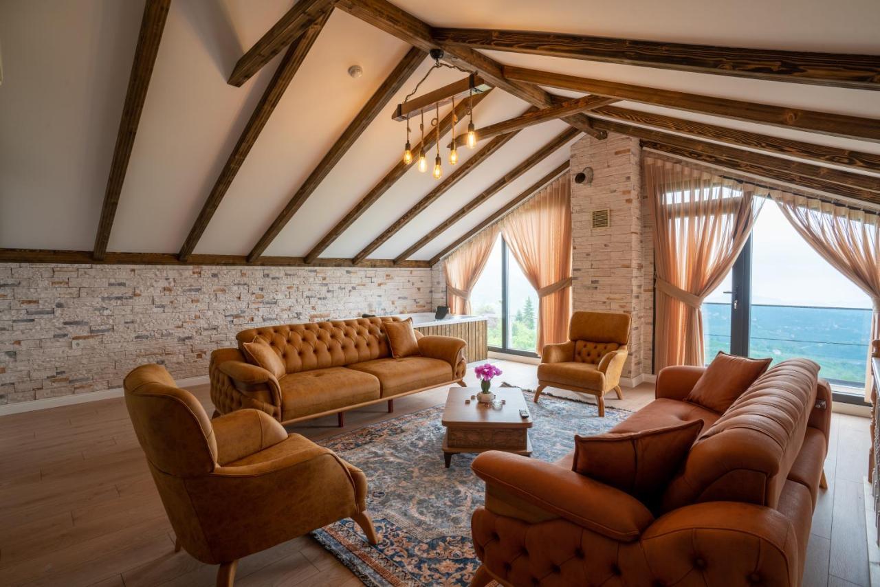 Poison Garden Suite Gozalan Kültér fotó