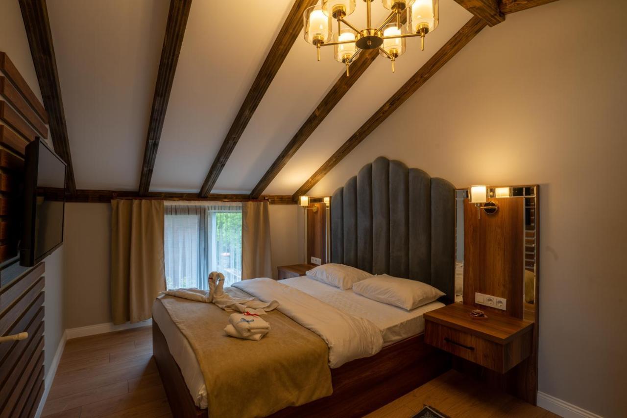 Poison Garden Suite Gozalan Kültér fotó