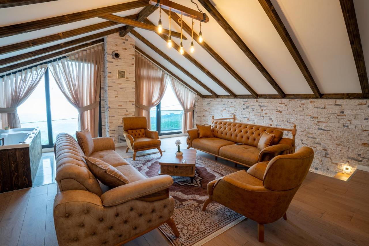 Poison Garden Suite Gozalan Kültér fotó